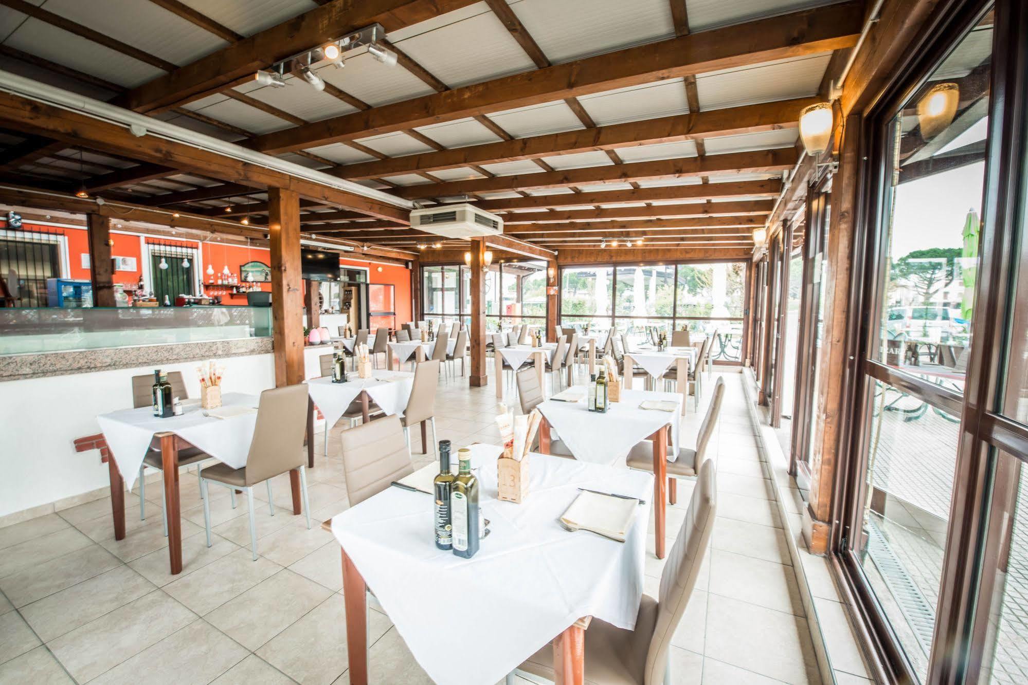 Hotel Johnson Peschiera del Garda Dış mekan fotoğraf