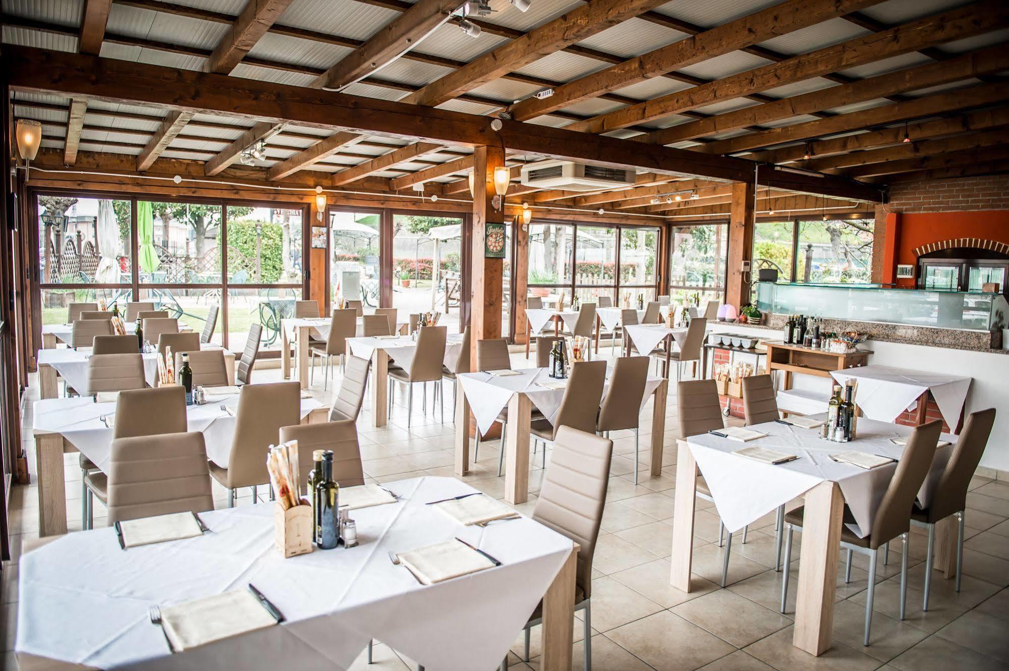 Hotel Johnson Peschiera del Garda Dış mekan fotoğraf